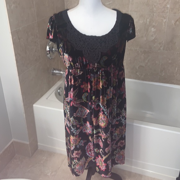 Cynthia Steffe Date Night Dress - Picture 4 of 16
